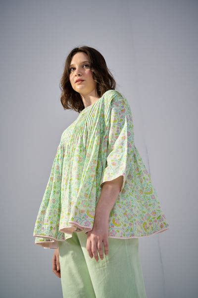 'इत्र' (pronounced as i-tra), label launched by Khyati Pande, – Itr by ...