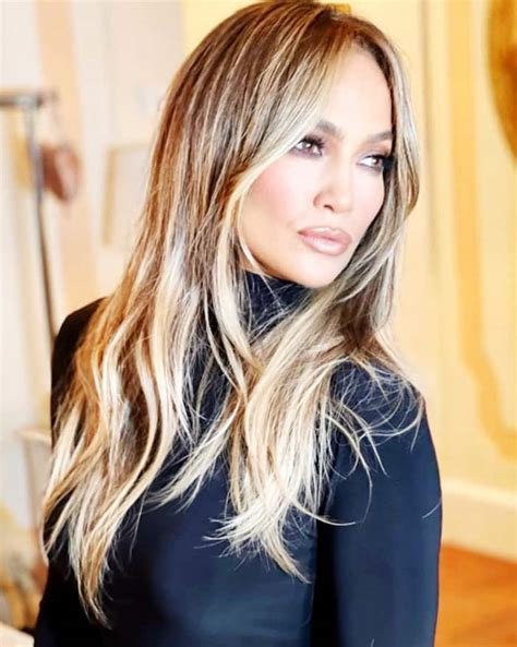 Jennifer Lopez Goes All Sexy In White Body-Hugging Gown At Venice ...