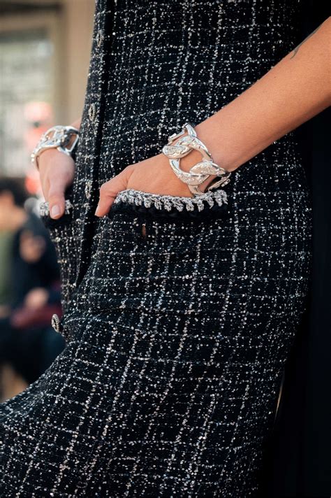 Long dress - Glittered tweed, black & silver — Fashion | CHANEL