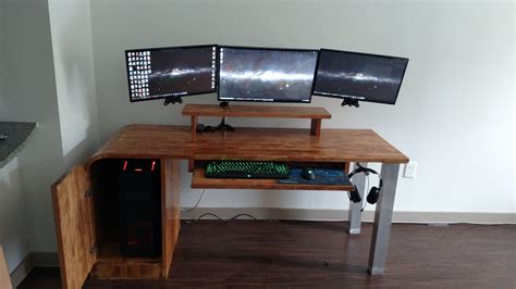Simple DIY Computer Table 的图像结果