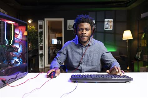 Computer Man Live 的图像结果