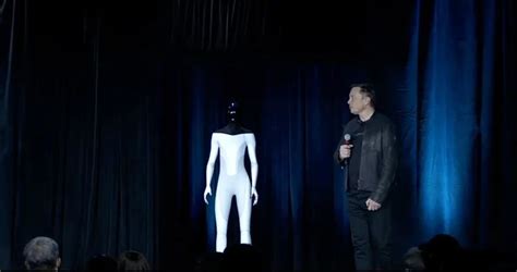 特斯拉造出人形机器人！身高1米7 最强AI计算机也来了_凤凰网