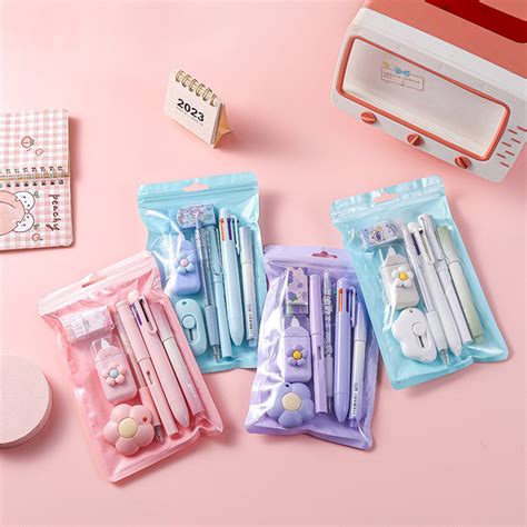 Stationery Kit 的图像结果