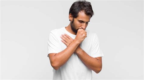 Got an itchy throat? These home remedies can be helpful