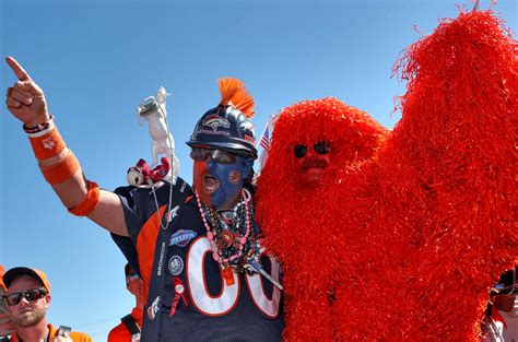 Remembering Broncos superfan and 'Mile High Monster' Kerry Green ...