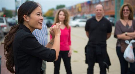 pemandu wisata adalah