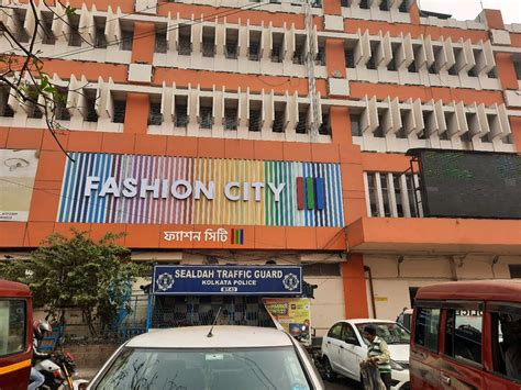 Sealdah Parking Area - It is situated font of the Sealdah south railway ...