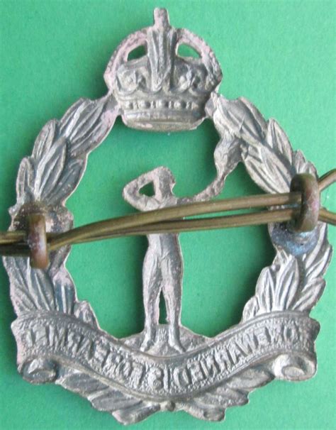 ROYAL OBSERVER CORPS BERET BADGE WITH PIN