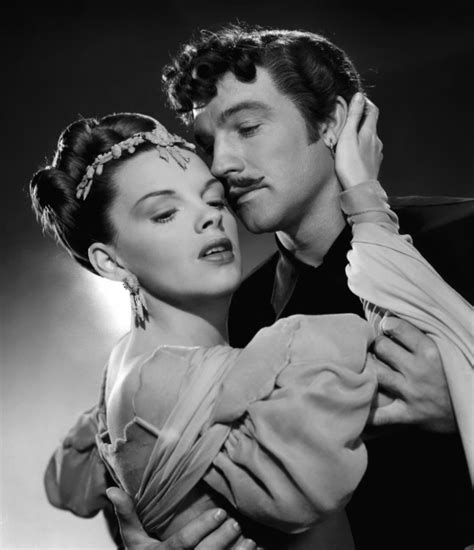 Judy Garland in the Pirate | Judy garland, Gene kelly, Classic hollywood
