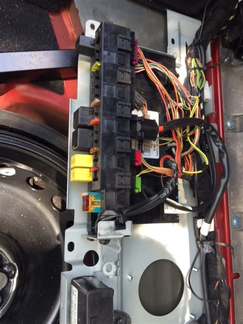 Water Getting to Sam Module Mercedes C180 Class 的图像结果