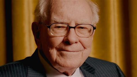 Warren Buffett shares near-death experience in farewell letter ...