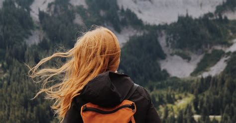 Куда поехать осенью: 7 бюджетных идей для путешествий по России | theGirl