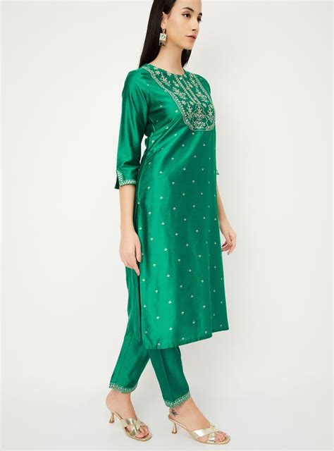 Buy Women Embroidered Yoke Straight Kurta Set Online at just Rs. 1299.0 ...