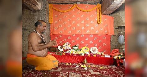 Gyanvapi Tehkhana Puja Photos Worship started in temple after decision ...