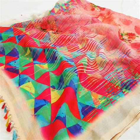 Breathtaking Red Colored Casual Wear Printed Pure Linen Saree