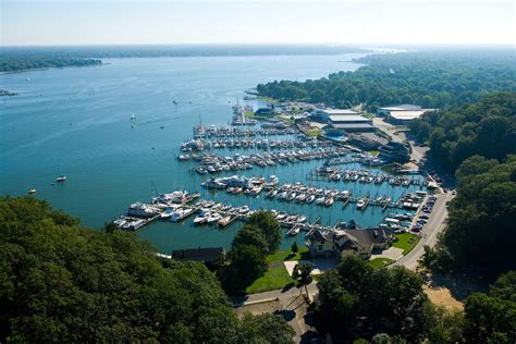 Lake Macatawa Boat Parties