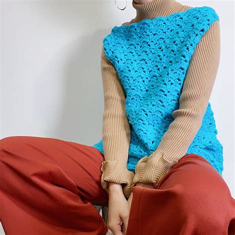 70s light blue hand knit vest | LEMON