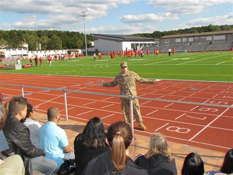 Kaiserslautern High School parents, teachers meet during open house ...