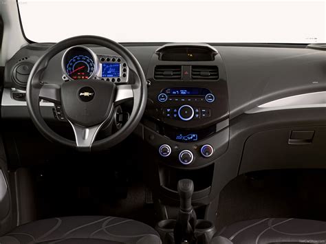 Chevrolet Spark (2010) - picture 71 of 130