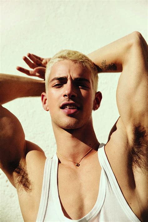 BOYSFEETFANSPAIN🇪🇦: the armpits of Manu Rios Spanish actor