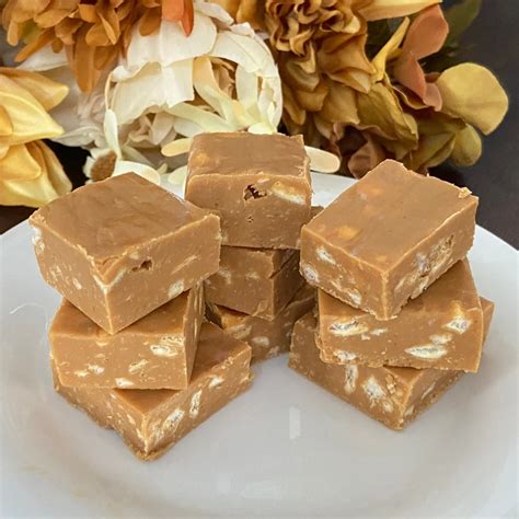 Caramel Apple Fudge Recipe - Easy No-Bake Dessert