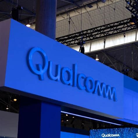 Qualcomm has announced the world's first two-way satellite