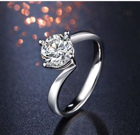 正方形钻公主戒指四爪女仿真钻石结婚简约日韩时尚钻戒锆石戒指-阿里巴巴