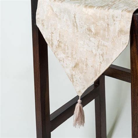 Table Runners - Fancy Dining Table Runners & Covers Online | Vaaree