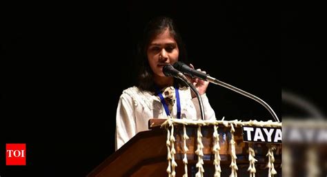 President Kovind lauds 'extraordinary' girls at BBAU convocation ...