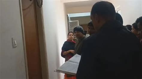 Robbers go on loot spree in Bhubaneswar, decamp with valuables from 5 ...