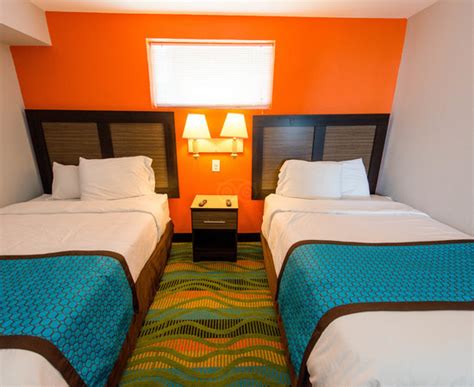 MARJAC SUITES (Virginia Beach) - Hotel Reviews, Photos, Rate Comparison ...