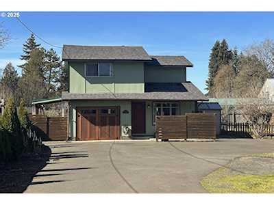 River Road Neighborhood Homes for Sale in Eugene Oregon