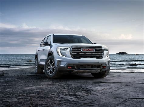 2024 GMC Acadia AT4 hot-swaps for turbo-4, comely new look
