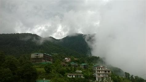 7 Offbeat Places Near Delhi to Visit in November | Avis India