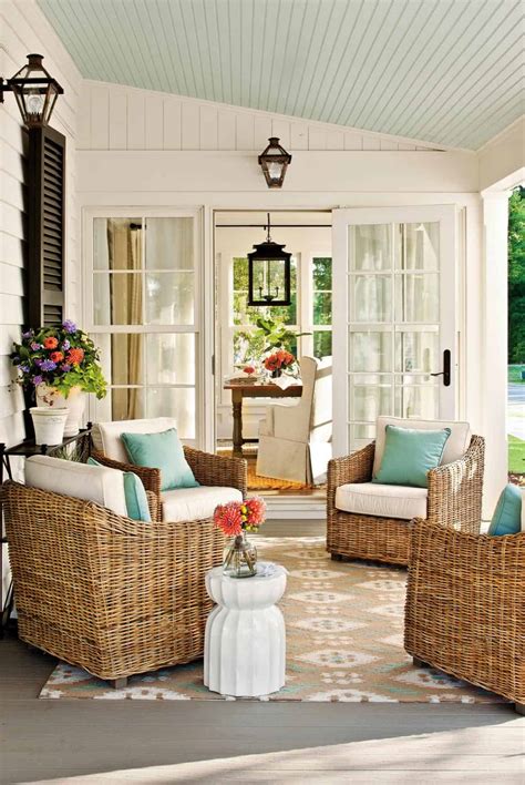 15+ Charming Southern Style Screened Porch Ideas To Love All Season