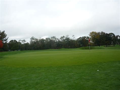 Wannamoisett Country Club - Tiger Golf Traveler