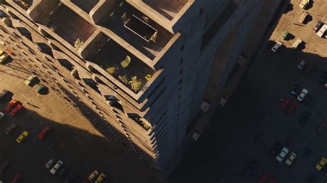 High-Rise Behind the Scenes 的图像结果