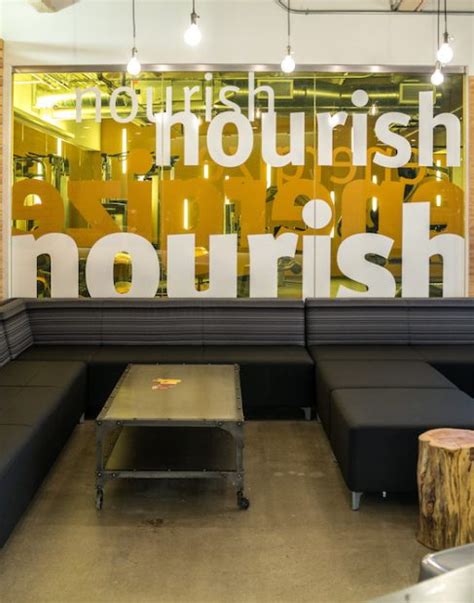 Restaurant Window Graphics 的图像结果