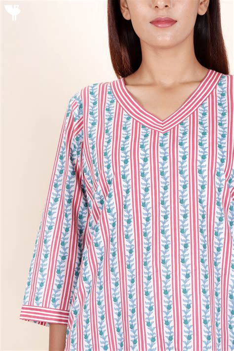 Cotton Kurta And Pant Set In Floral Print