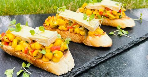 Mango, Corn & Brie Bruschetta Recipe | Femina.in