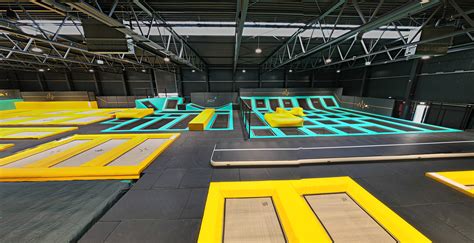 Jumping World Bar at Sherie Lentz blog