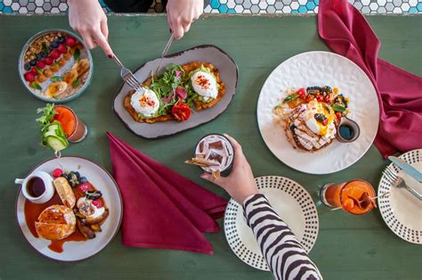 Secret Food Spots In Chicago's West Loop | TouristSecrets