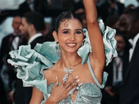 Cannes'25- Parul Gulati's entry in dress made of braided hair | Bhaskar ...