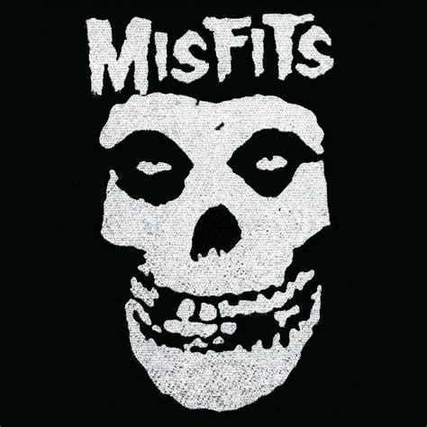 Conheça a história completa dos Misfits, banda que inventou o horror ...