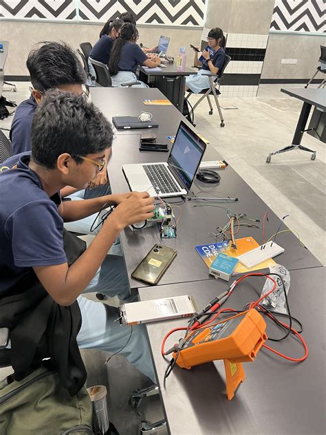 Hands-On Workshop (ESP32 Introductory Session for Beginners ...