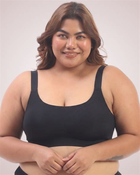 The Ultimate Wireless Bra Guide: FAQs on Support, Fit, Lift and Comfort