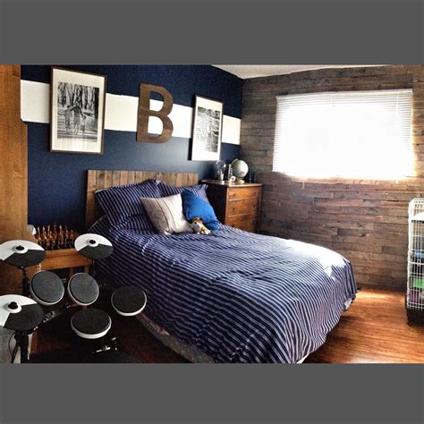 Small Bedroom Decorating Ideas For Guys at Alyssa Camm blog