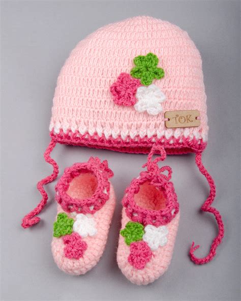 The Original Knit Pink Winter Wear Cap & Booties Set-Embroidered ...