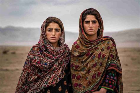 Il grido silenzioso delle donne afghane: la lotta di Entezar per la ...