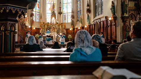 Old Latin Mass Finds New American Audience, Despite Pope’s Disapproval ...